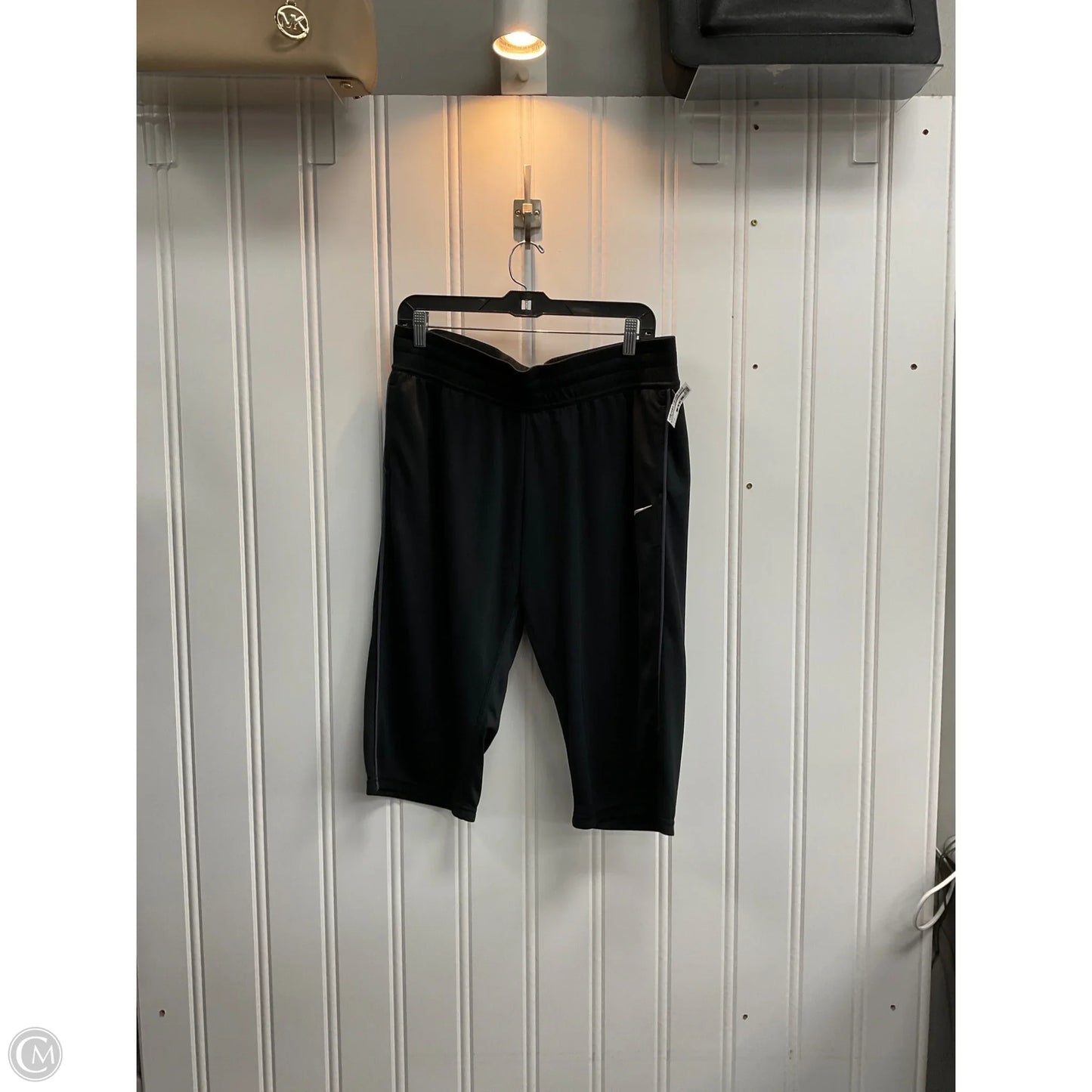 Athletic Capris By Nike Apparel In Black, Size: Xl