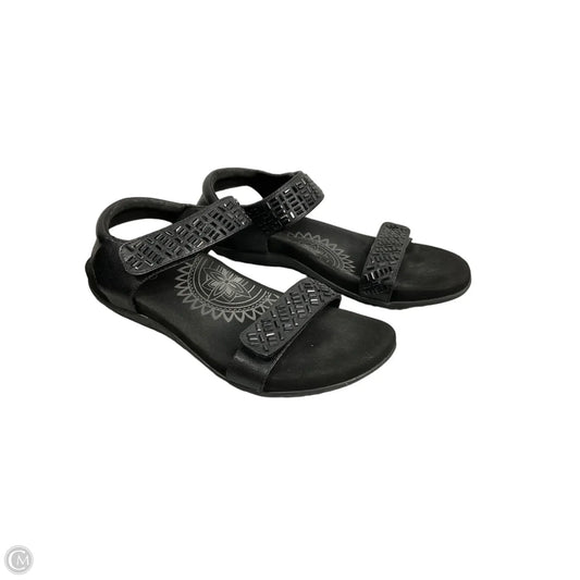 Sandals Flats By Aetrex In Black, Size: 10.5