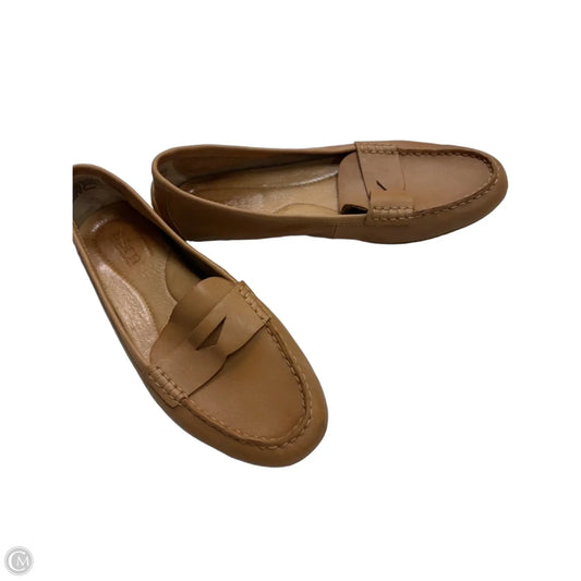 Shoes Flats By Born In Tan, Size: 6.5