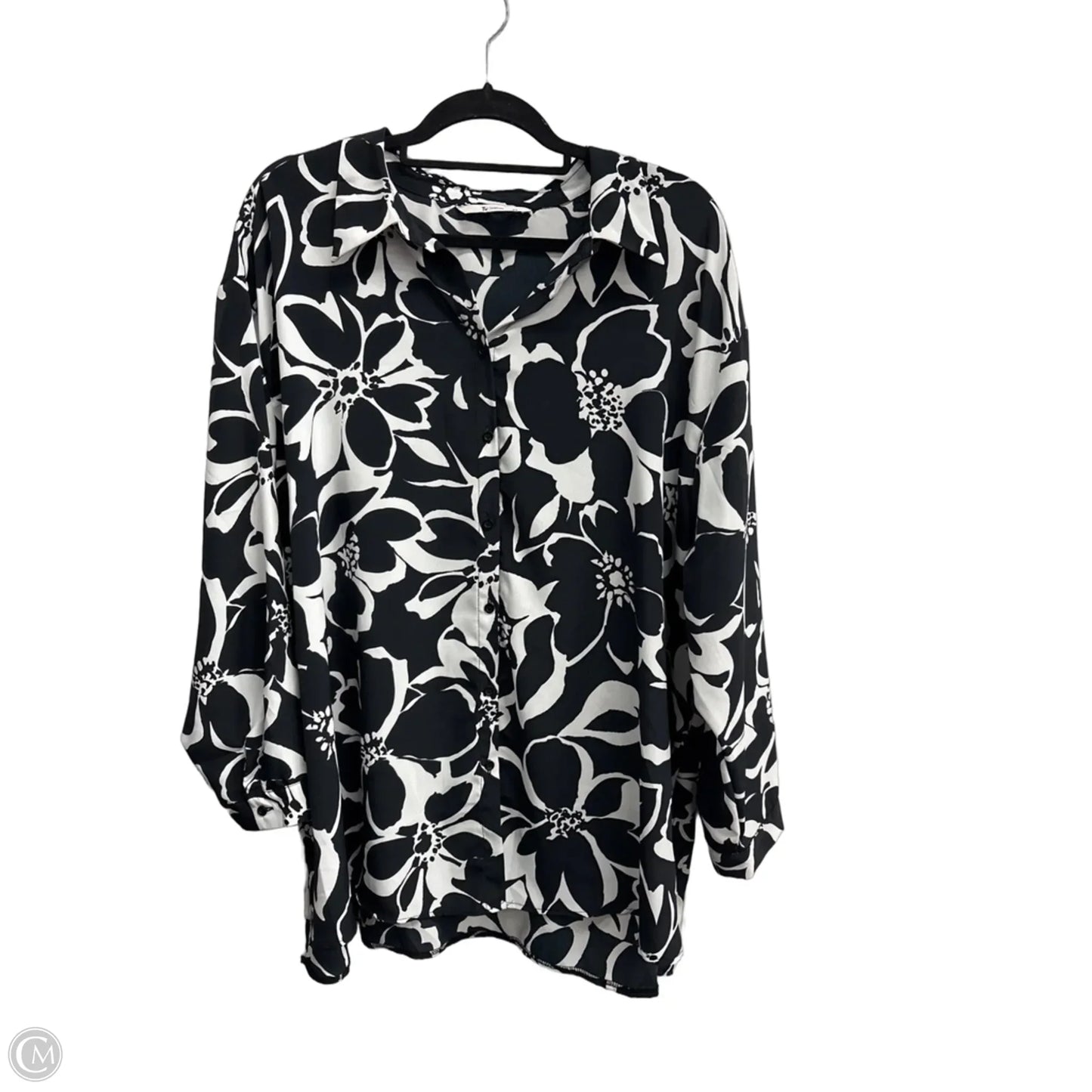 Blouse Long Sleeve By Clothes Mentor In Black & White, Size: 3x
