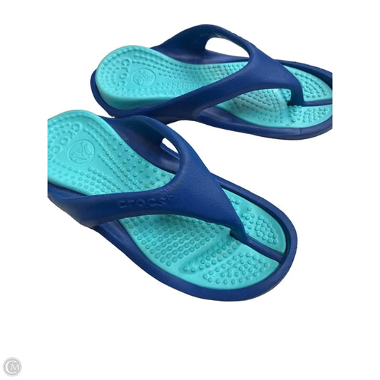 Sandals Flip Flops By Crocs In Blue, Size: 6