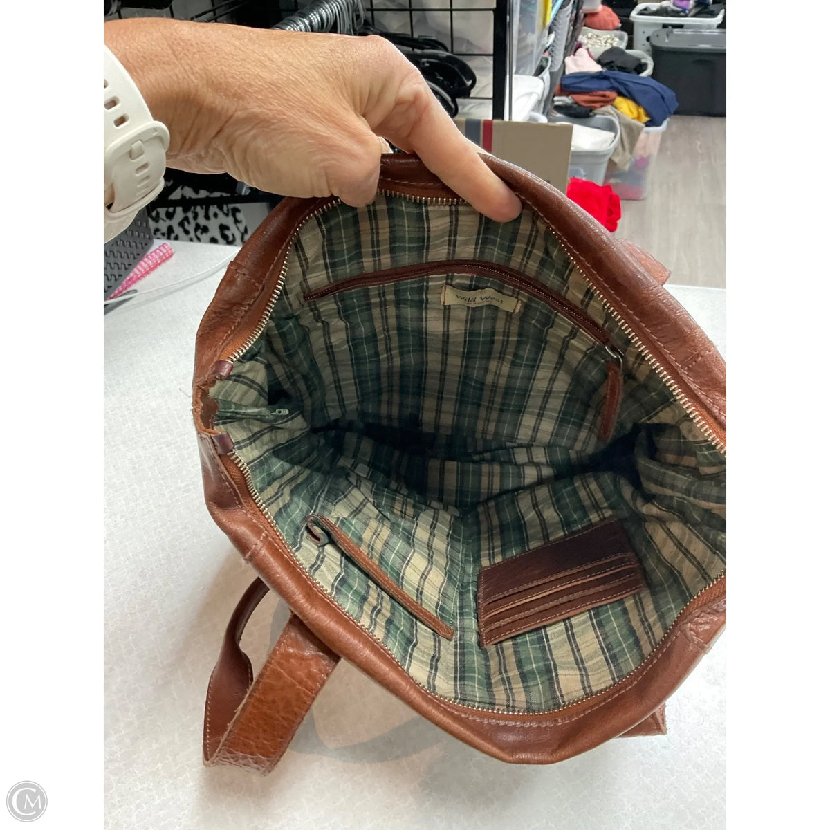 Handbag Leather By Clothes Mentor, Size: Medium