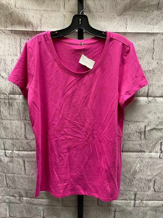 Top Short Sleeve Basic By Clothes Mentor  Size: M