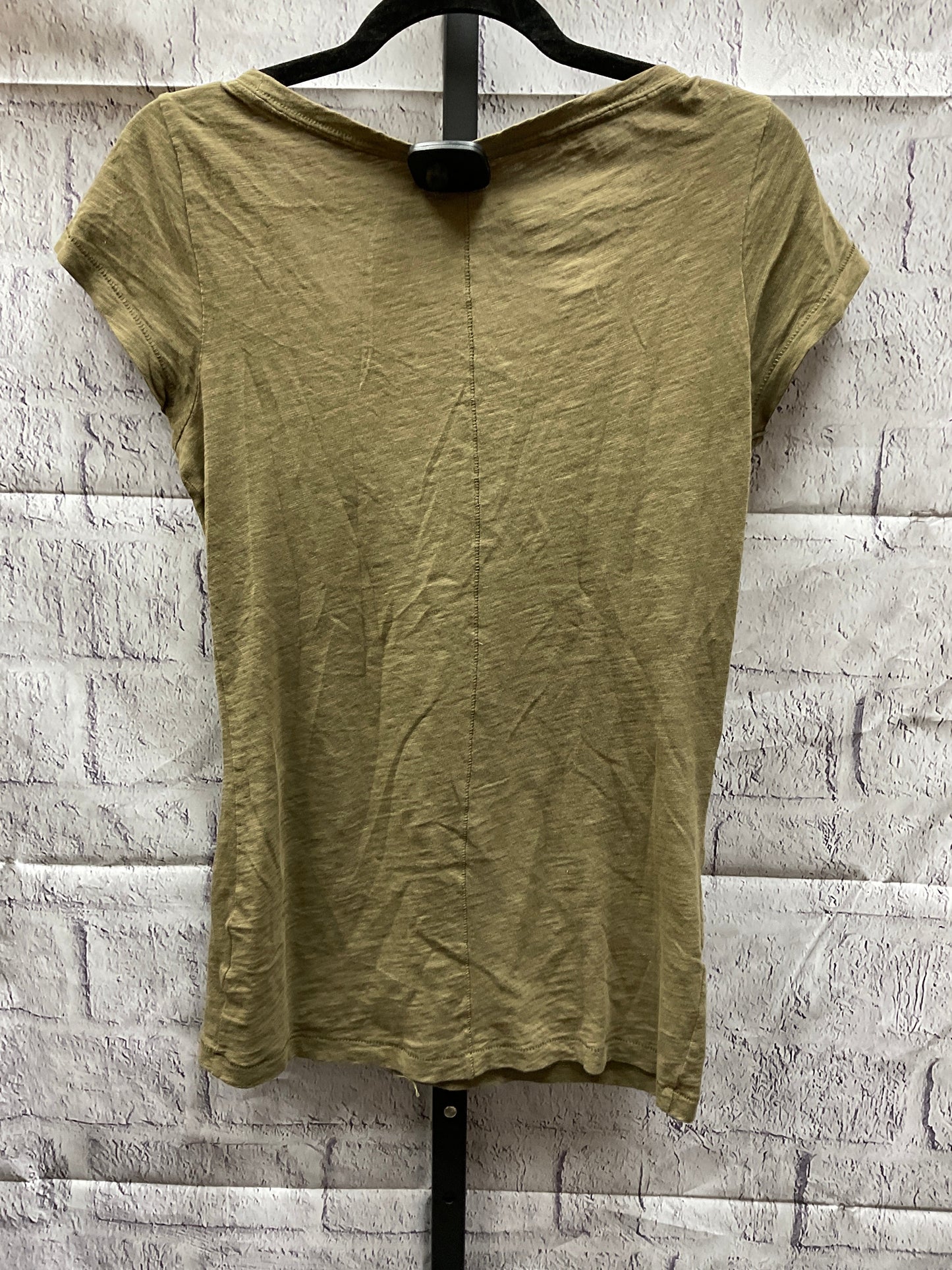 Top Short Sleeve By Clothes Mentor  Size: M