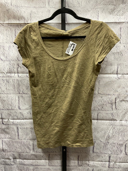 Top Short Sleeve By Clothes Mentor  Size: M