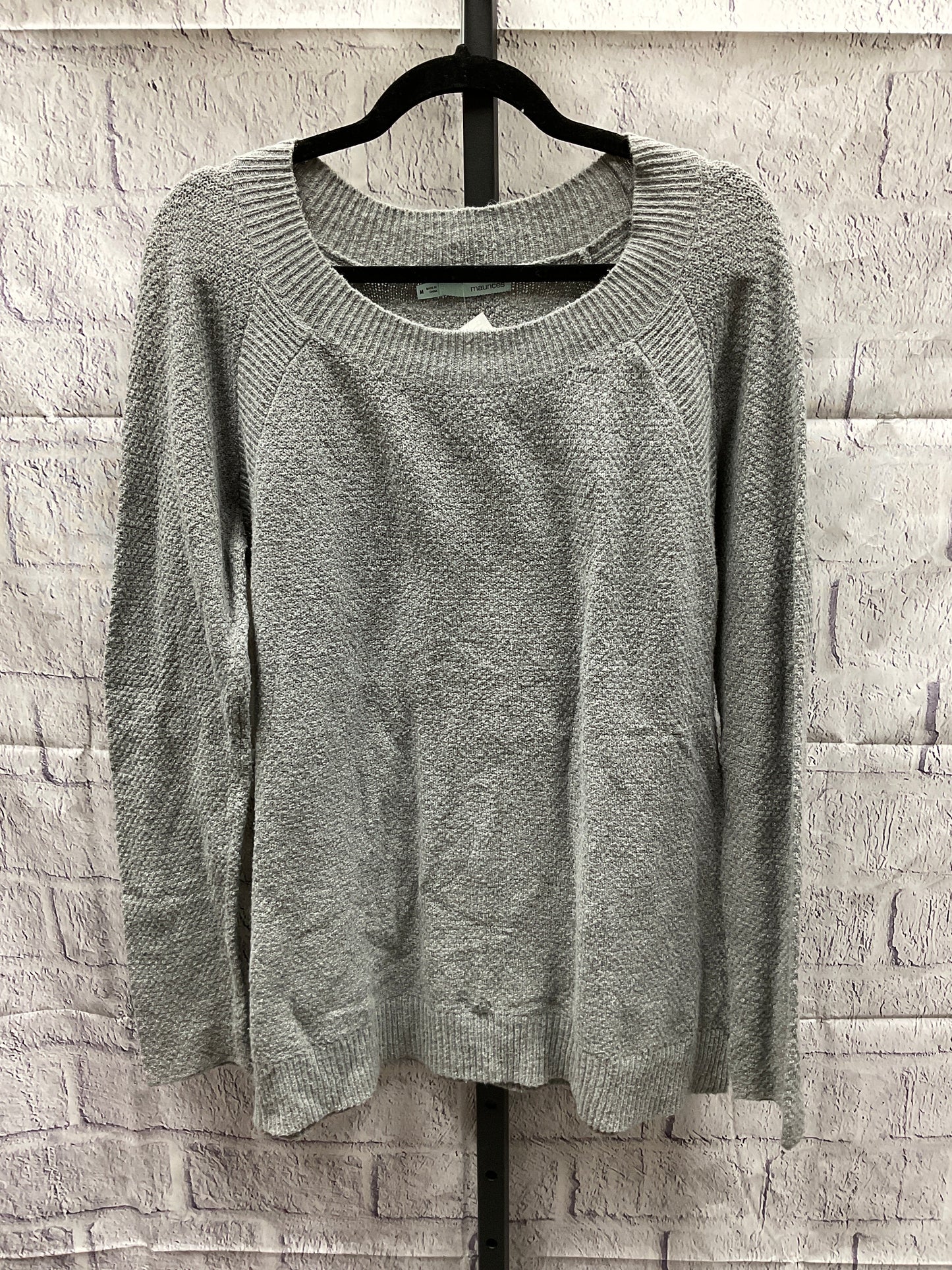 Sweater By Maurices  Size: M