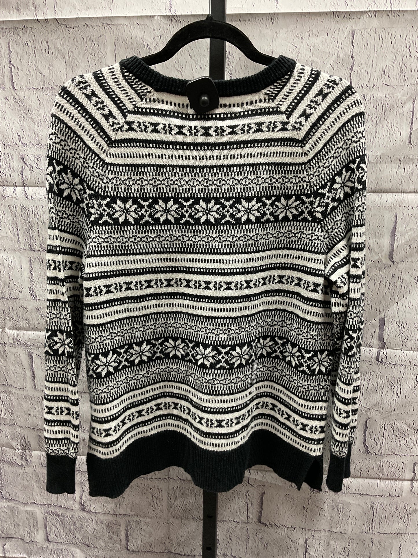 Sweater By Old Navy  Size: L