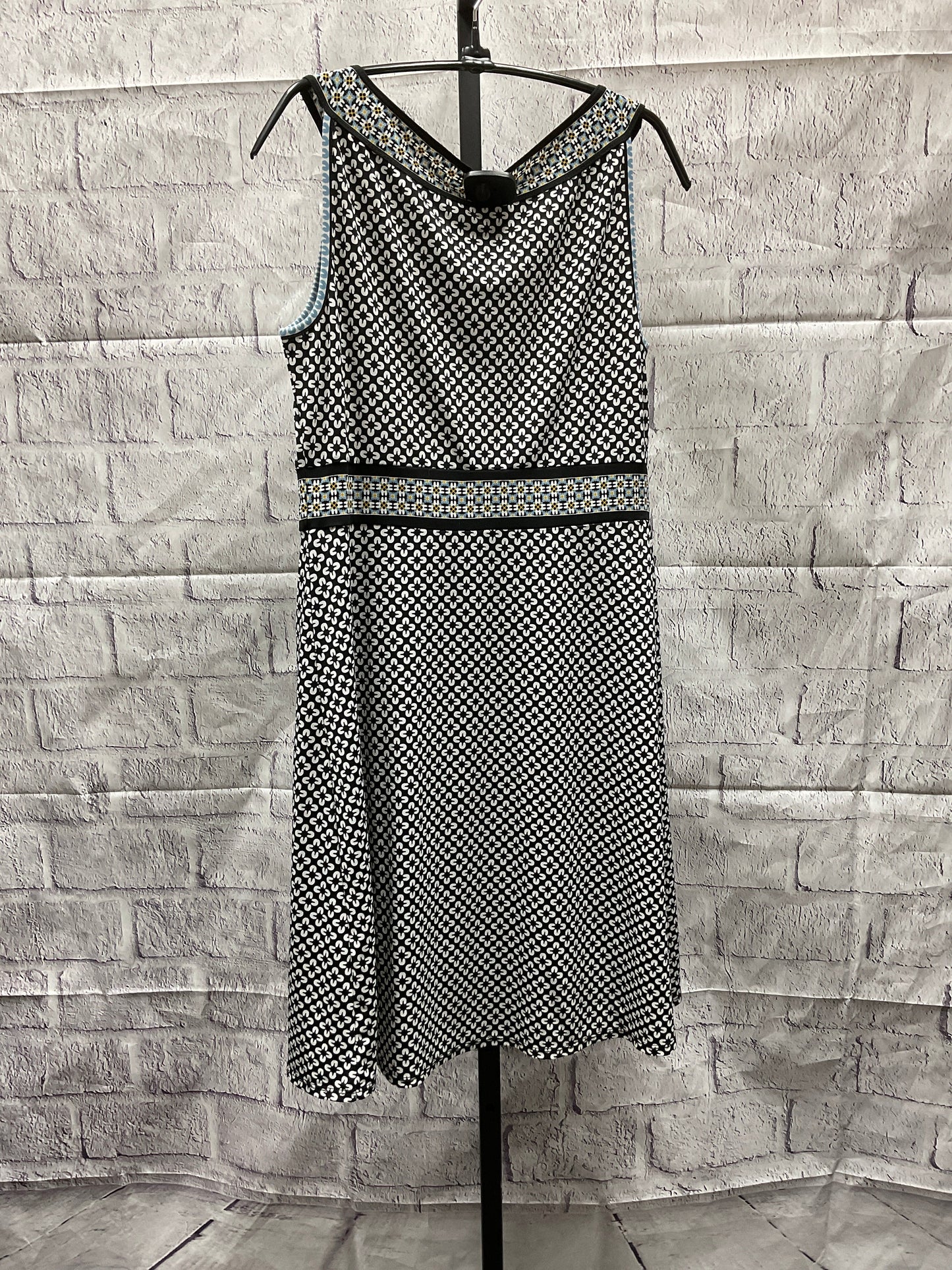 Dress Casual Midi By Max Studio  Size: M