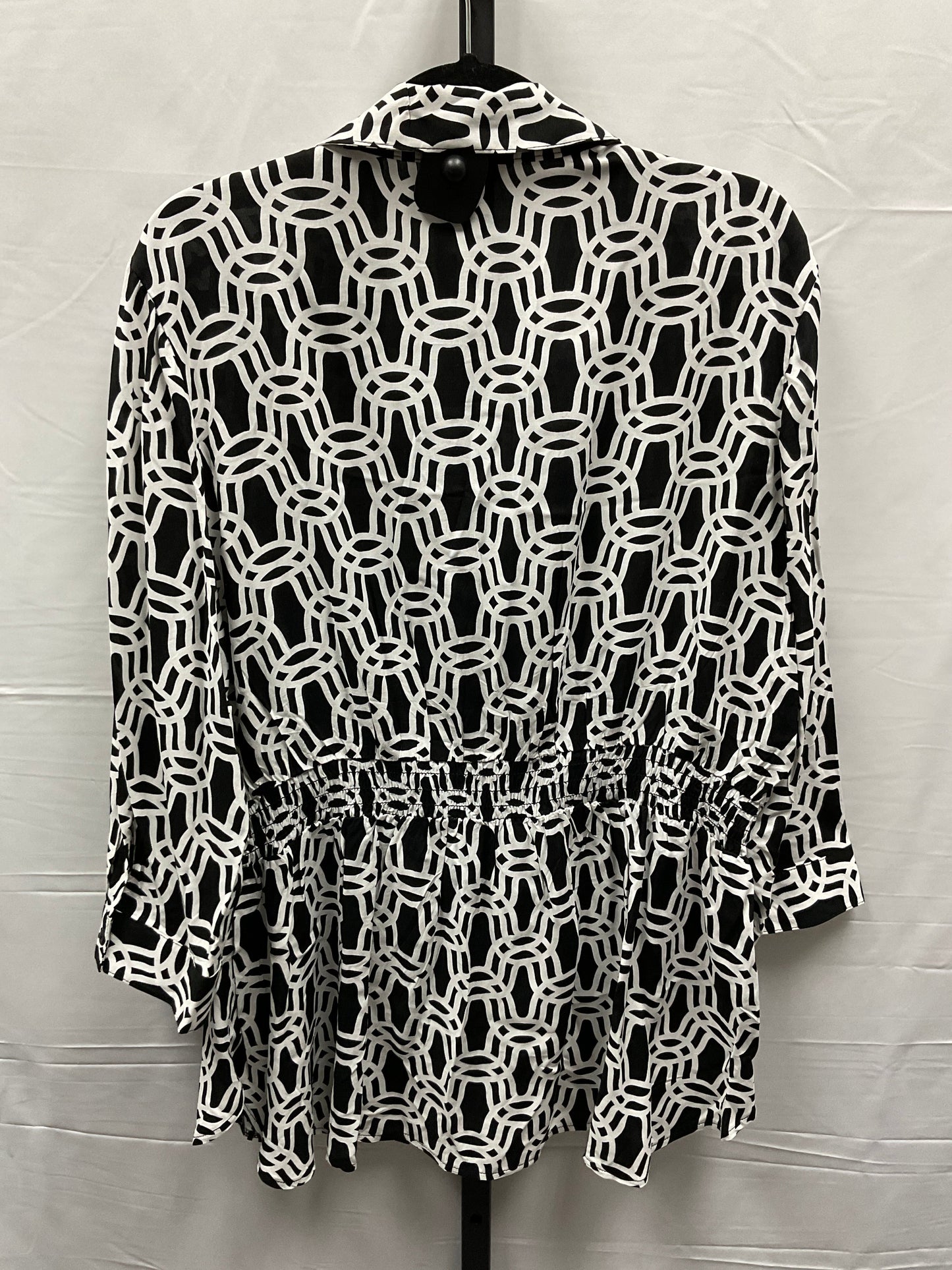 Top Long Sleeve By Cato  Size: 1x