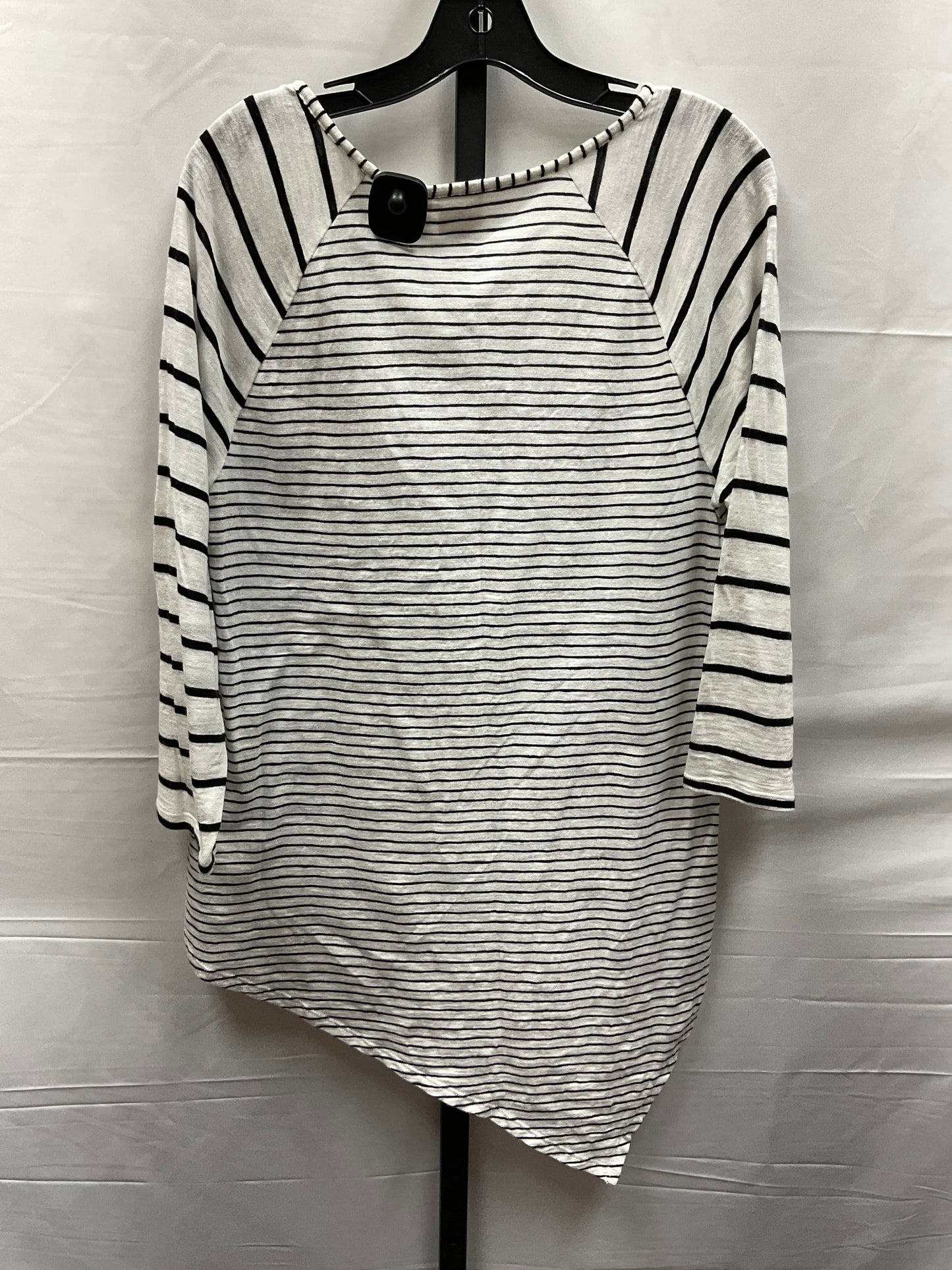 Black & White Top Long Sleeve Chicos, Size L