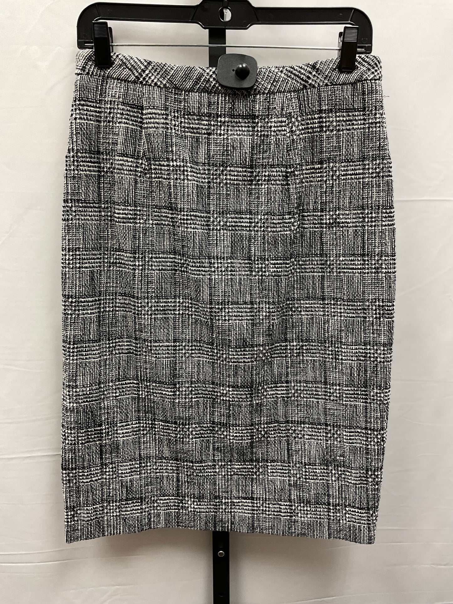 Skirt Midi By Banana Republic In Black & Cream, Size: 4