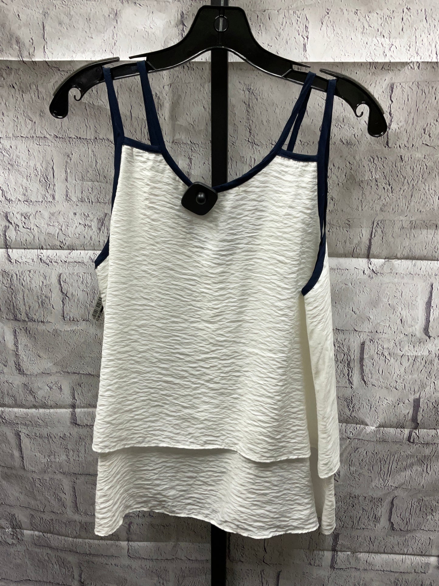 Top Sleeveless By Red Haute  Size: M