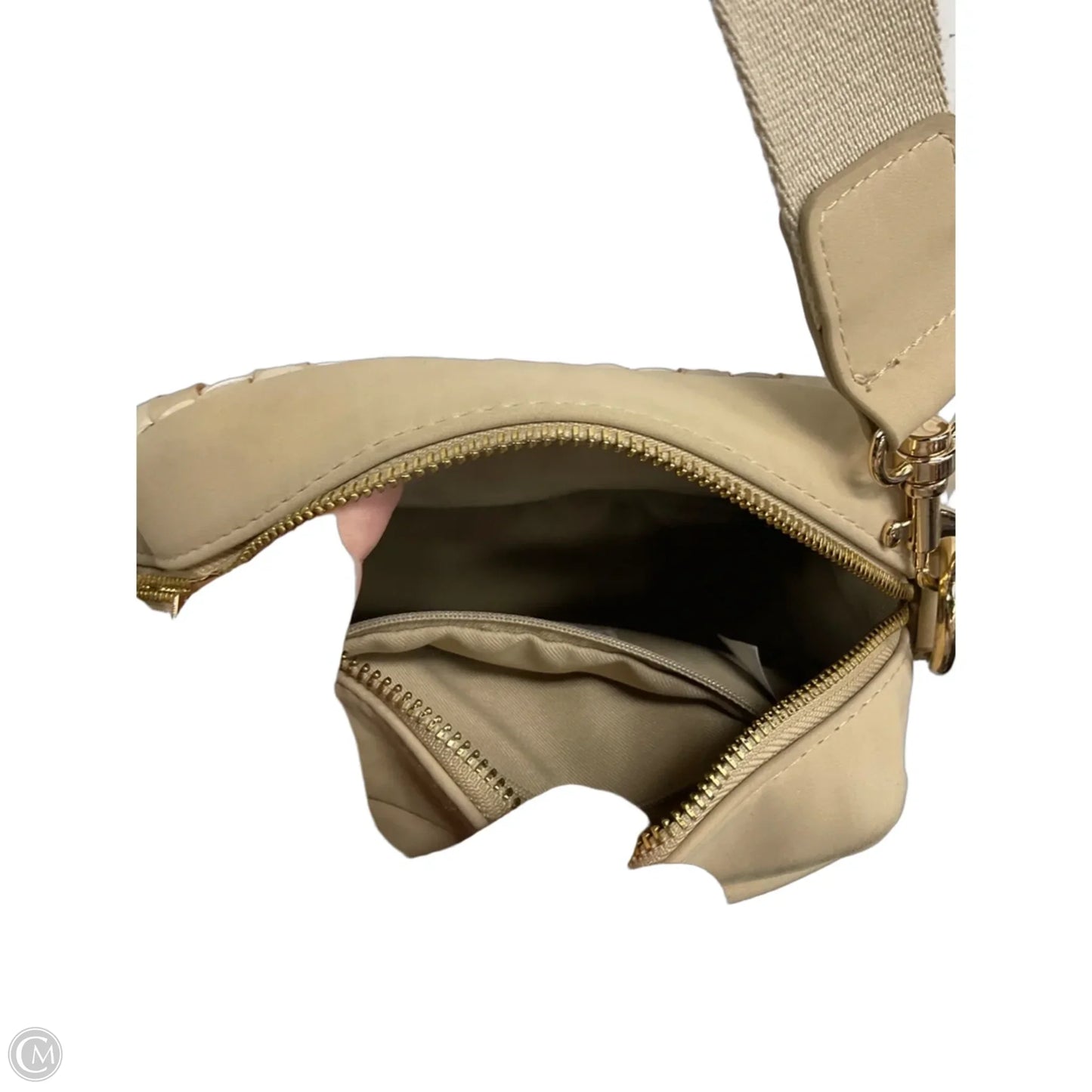 Handbag By Universal Thread, Size: Small