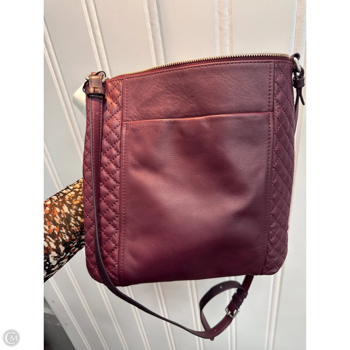 Handbag Leather By Vera Bradley, Size: Medium
