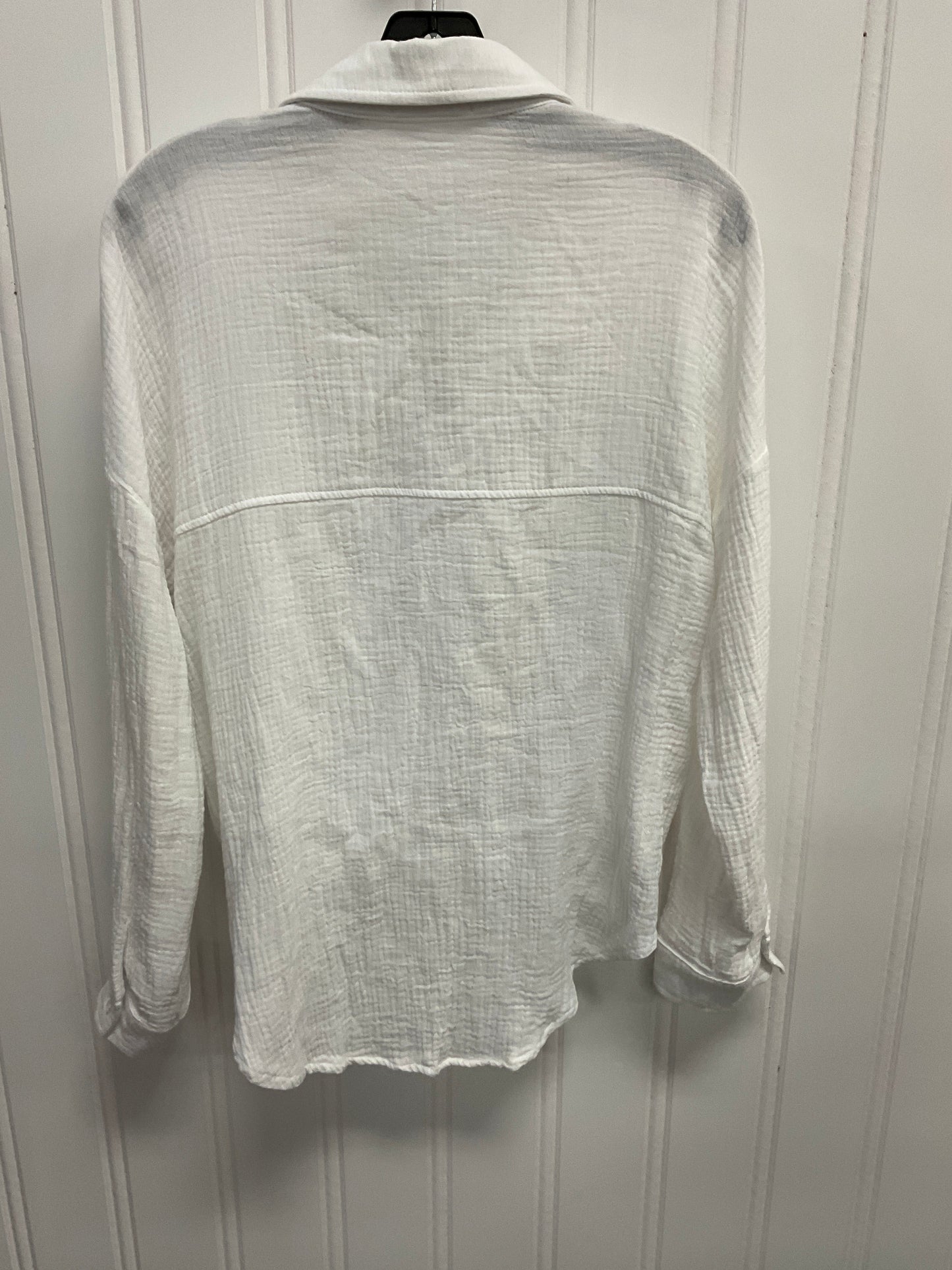 Top Long Sleeve By Clothes Mentor In White, Size: L