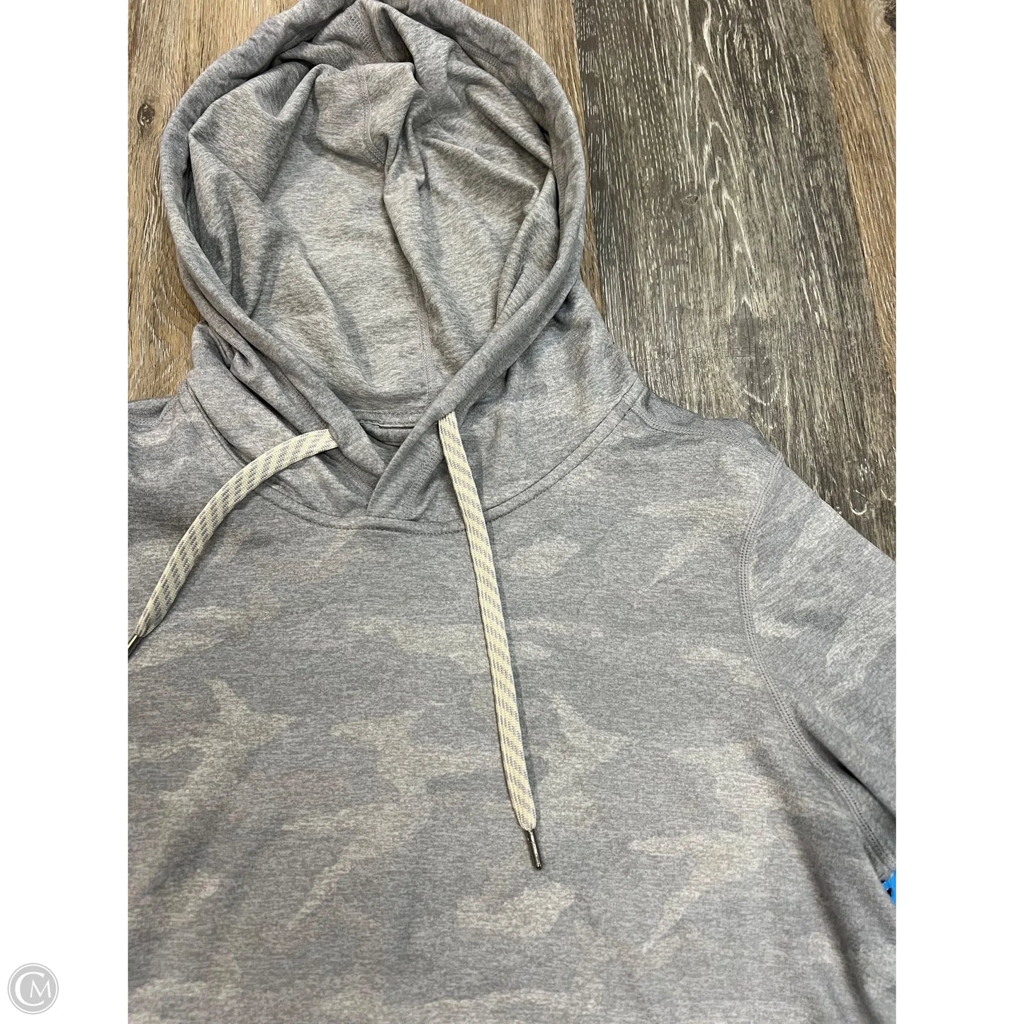 Athletic Sweatshirt Hoodie By Vuori In Camouflage Print, Size: S
