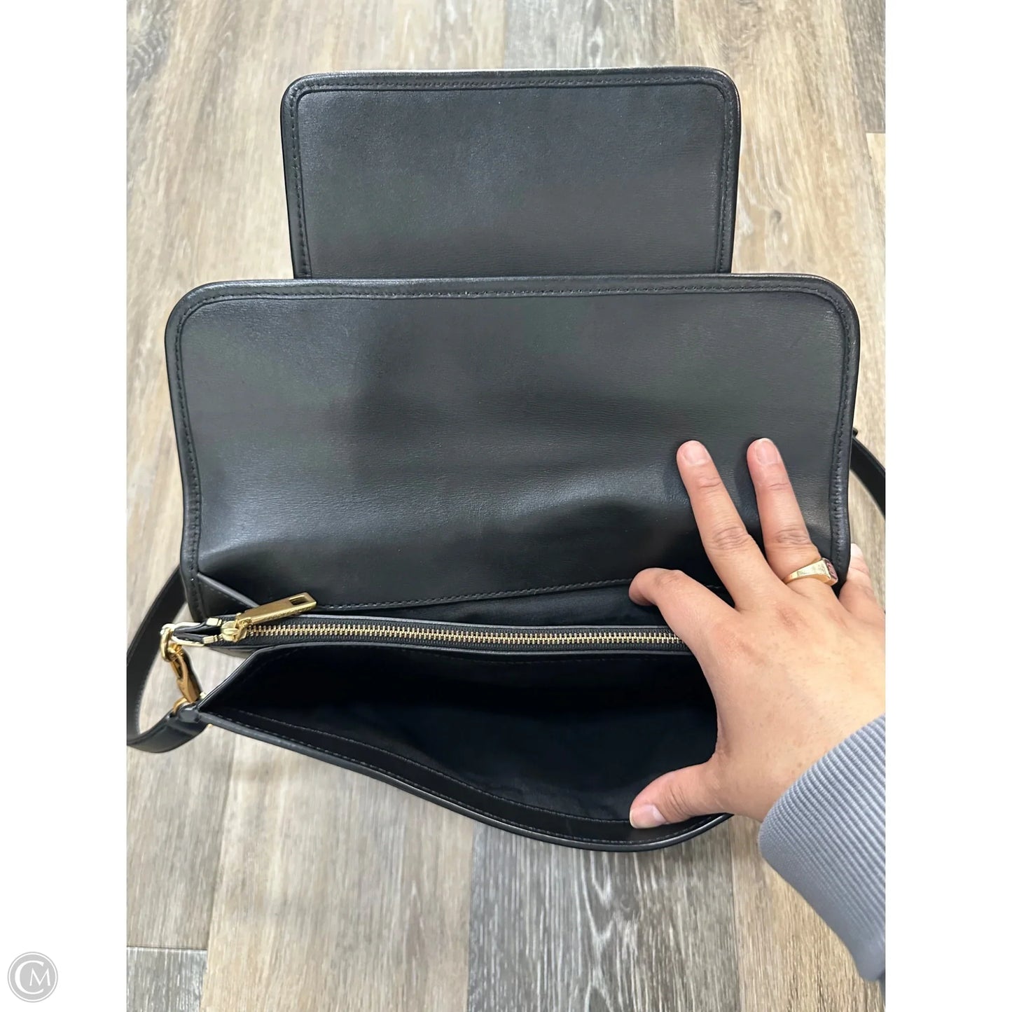 Crossbody Luxury Designer By Marc Jacobs, Size: Medium