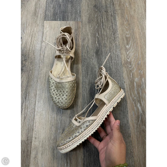 Shoes Designer By Stuart Weitzman In Gold, Size: 7