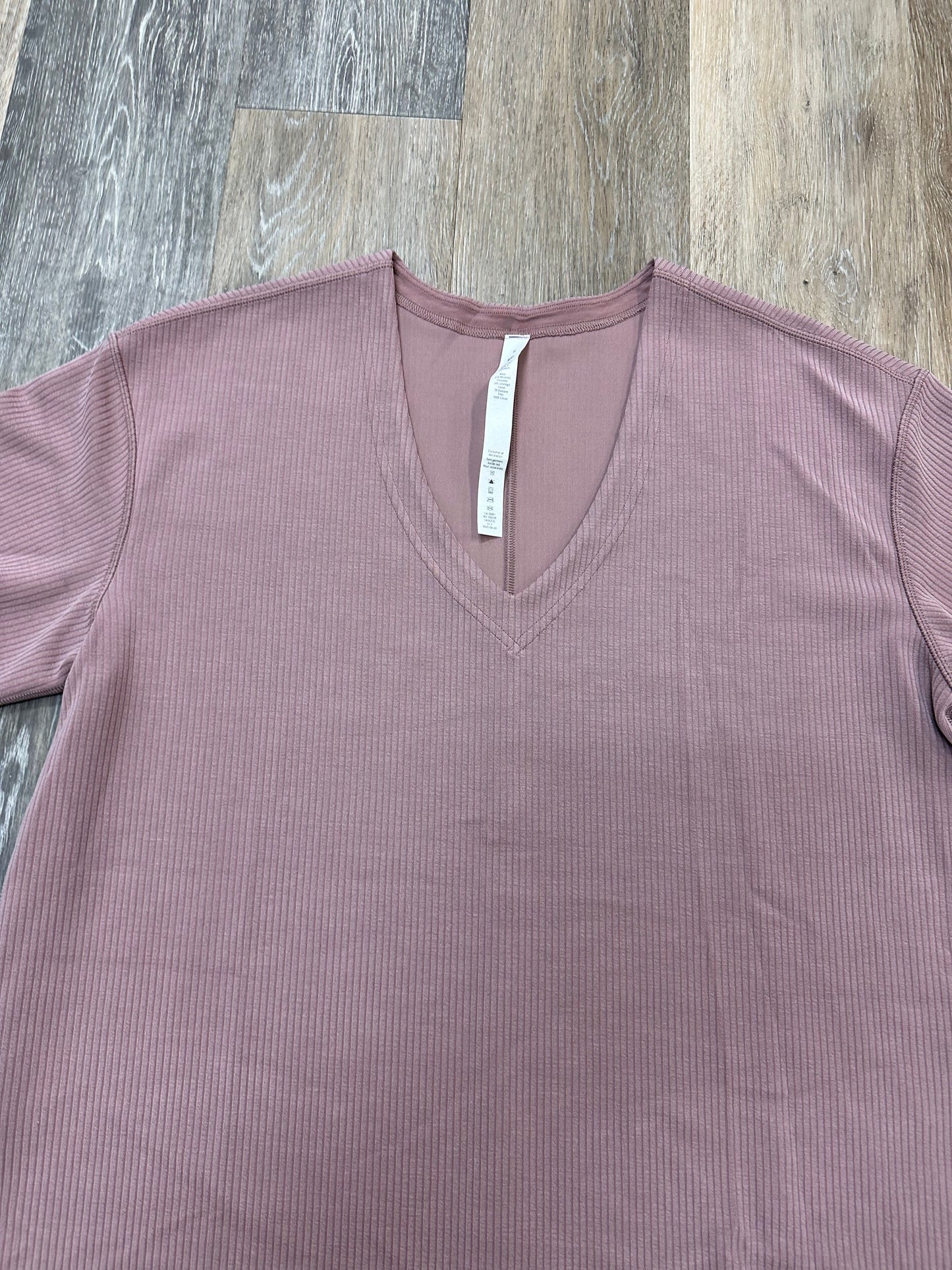 Athletic Top Short Sleeve By Lululemon In Pink, Size: 6