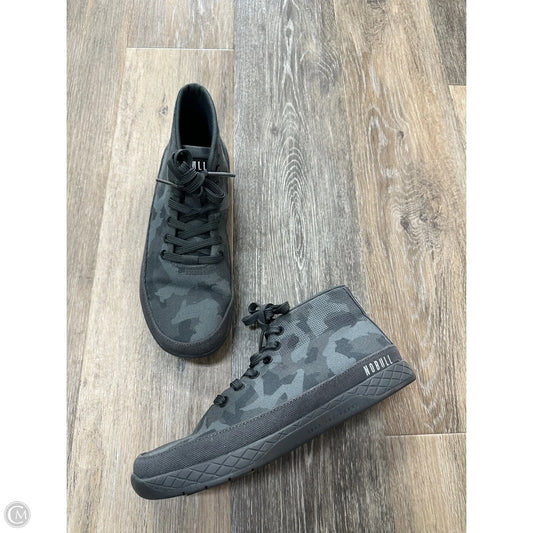 Shoes Athletic By Nobull In Grey, Size: 8.5