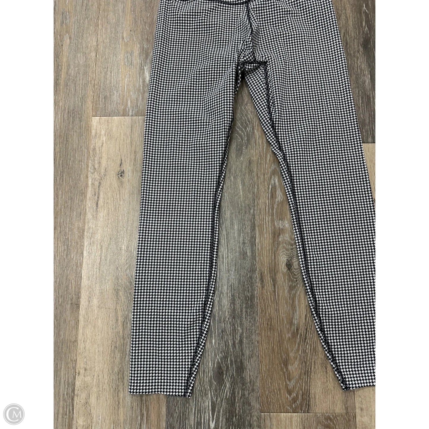 Athletic Leggings By Tavi In Black & White, Size: M