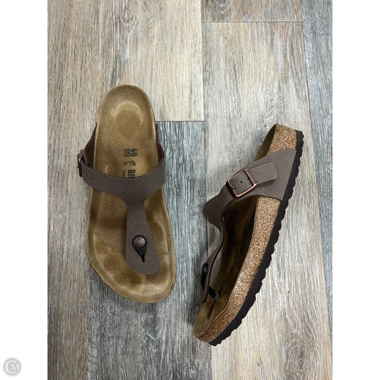 Sandals Flats By Birkenstock In Brown, Size: 9