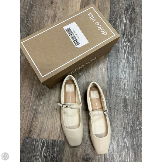 Shoes Flats By Dolce Vita In White, Size: 6.5
