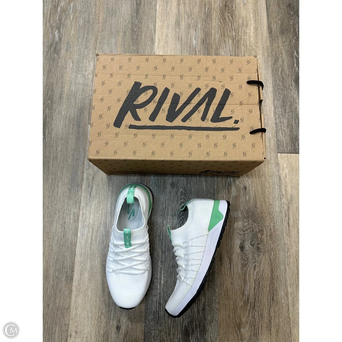 Shoes Athletic By Rival In White, Size: 5.5