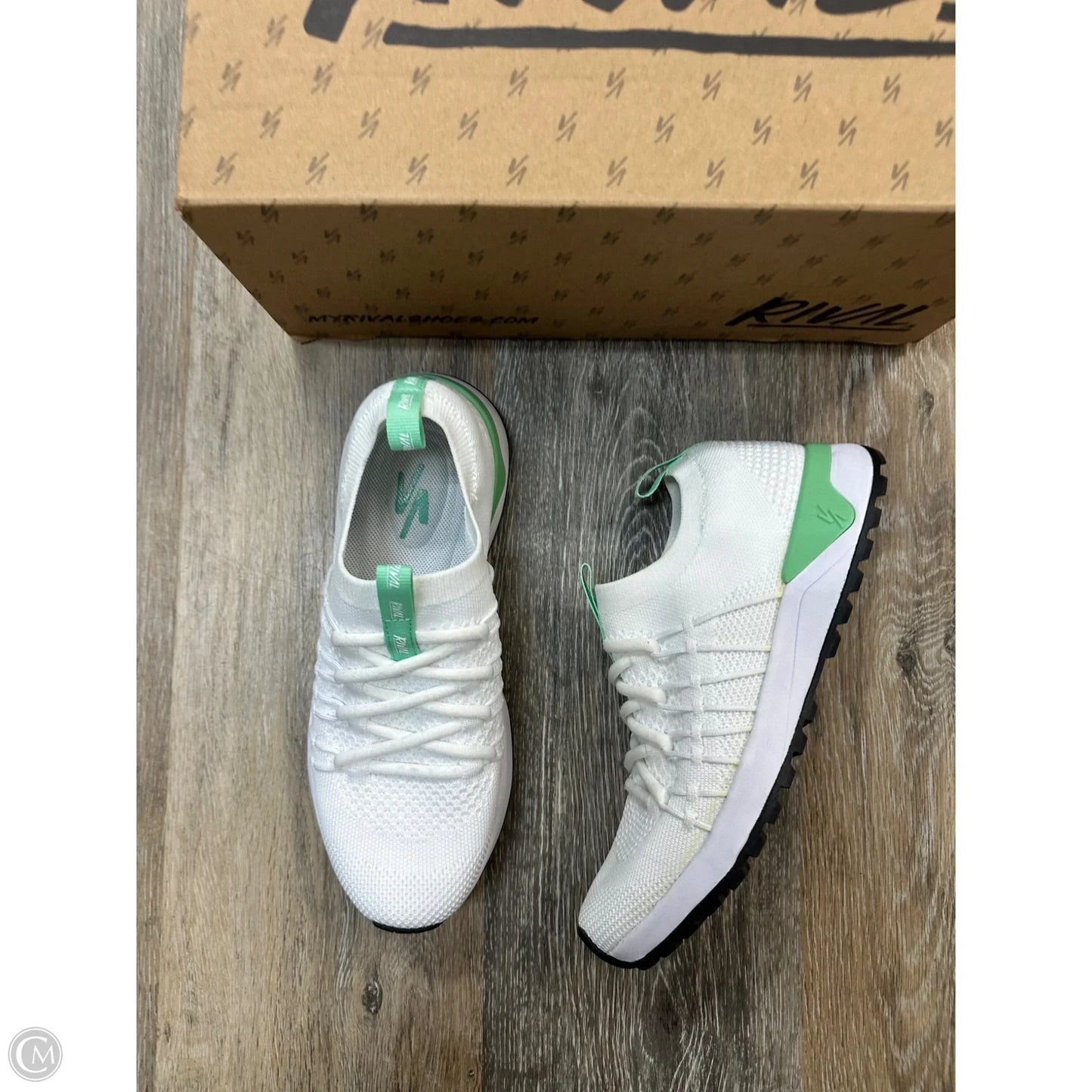 Shoes Athletic By Rival In White, Size: 5.5