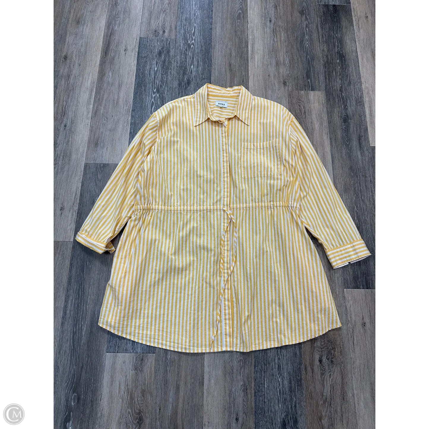 Dress Casual Short By Pistola In Yellow, Size: L