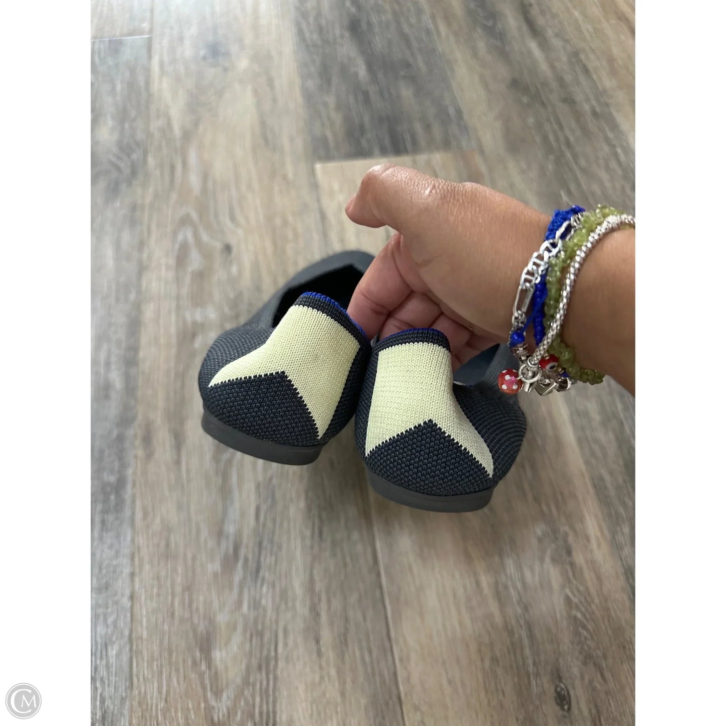 Shoes Flats By Rothys In Grey, Size: 9