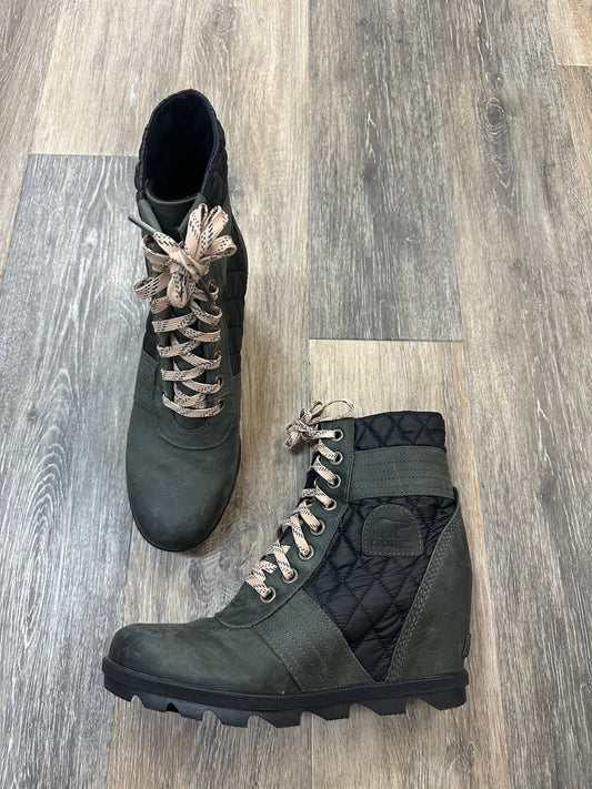 Boots Ankle Heels By Sorel In Green, Size: 10.5