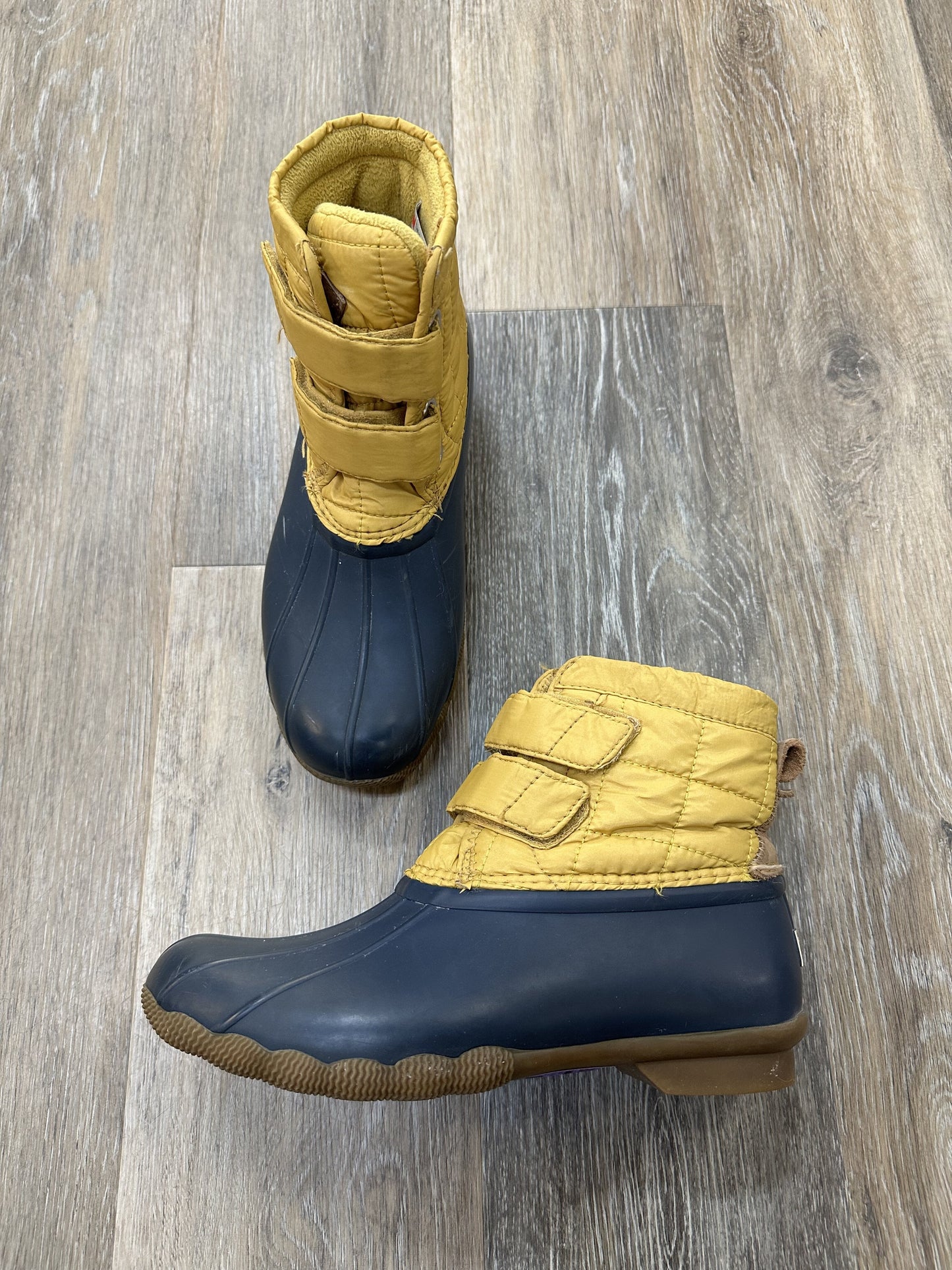 Boots Snow By Sperry  Size: 7