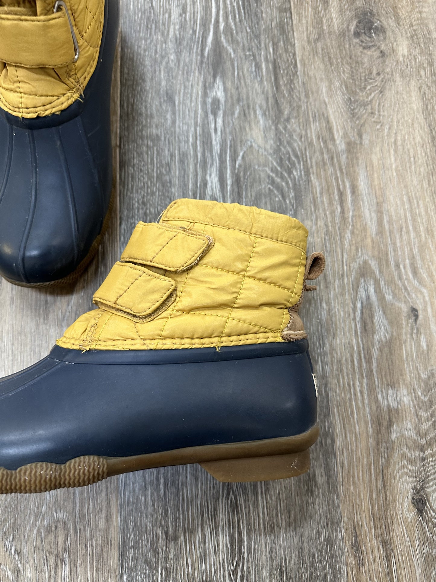 Boots Snow By Sperry  Size: 7