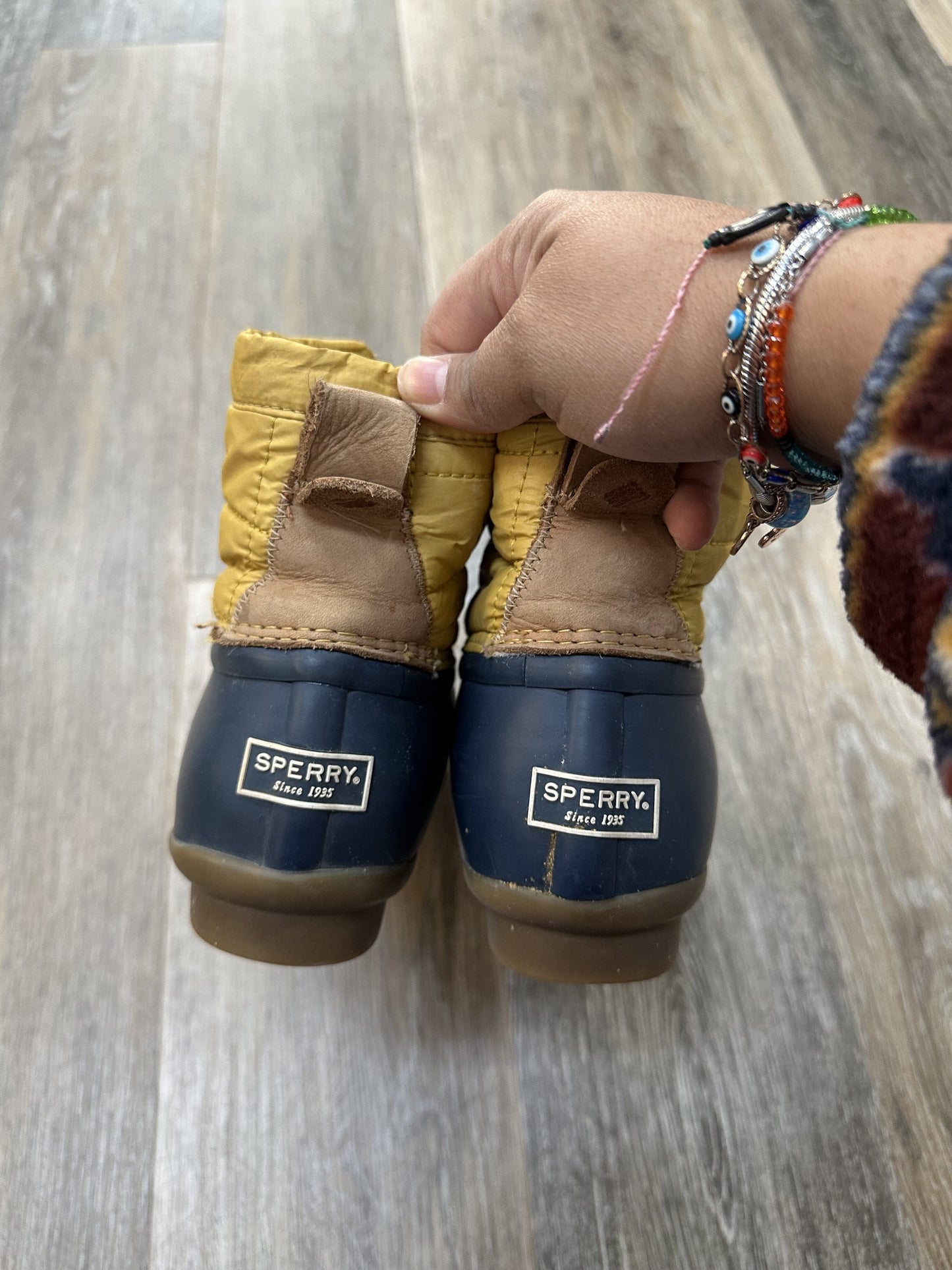 Boots Snow By Sperry  Size: 7