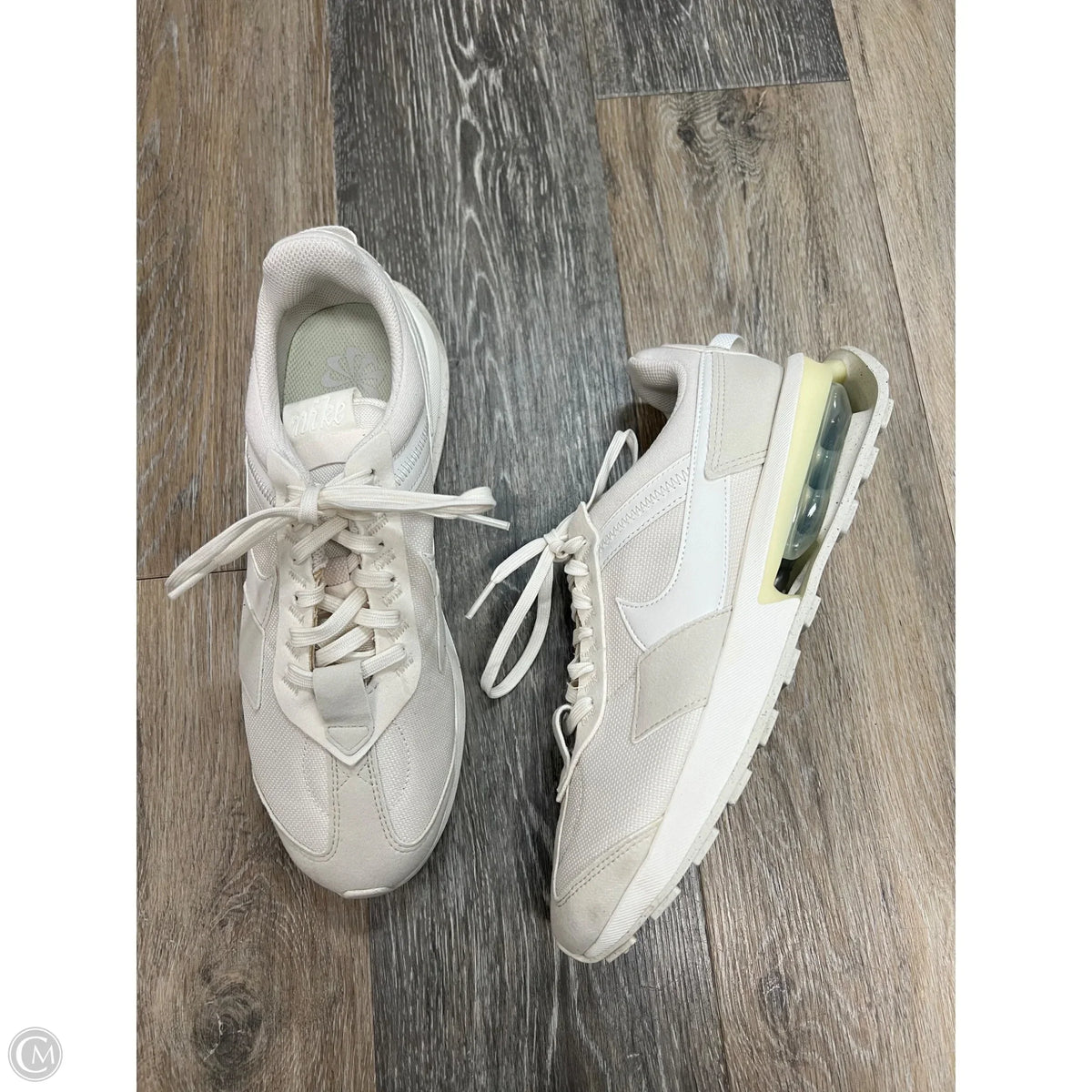 Shoes Athletic By Nike In White, Size: 9.5