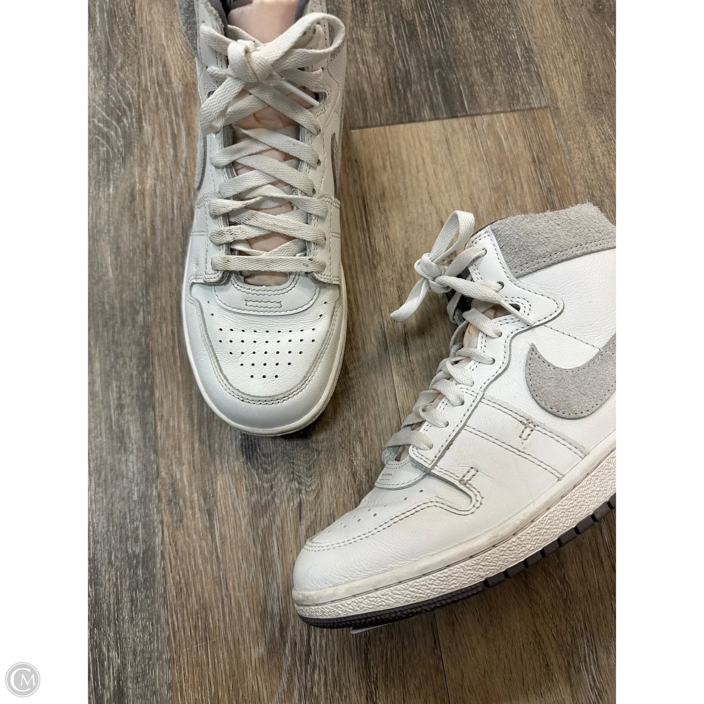 Shoes Athletic By Nike In White, Size: 8