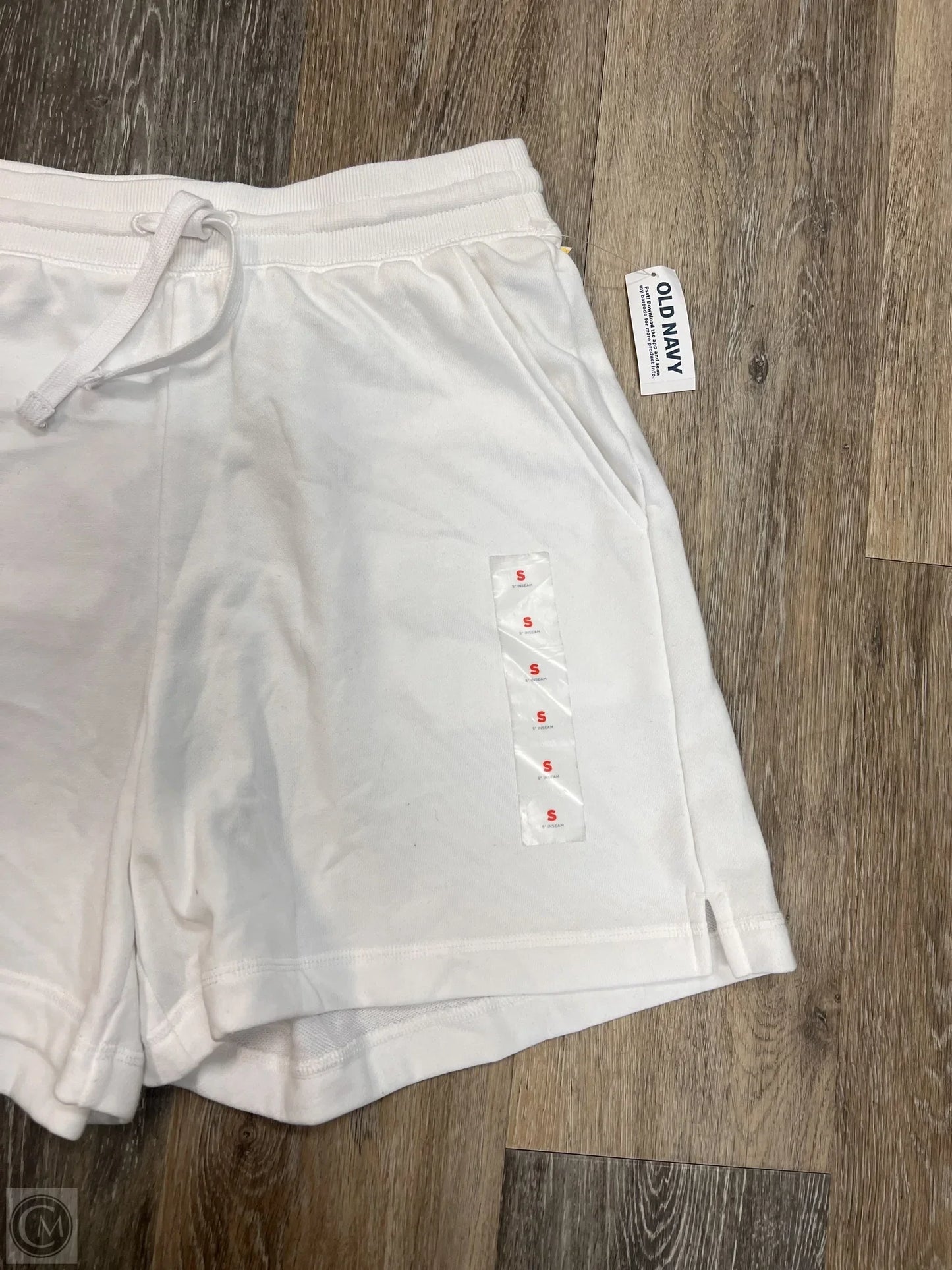 Athletic Shorts By Old Navy In White, Size: S