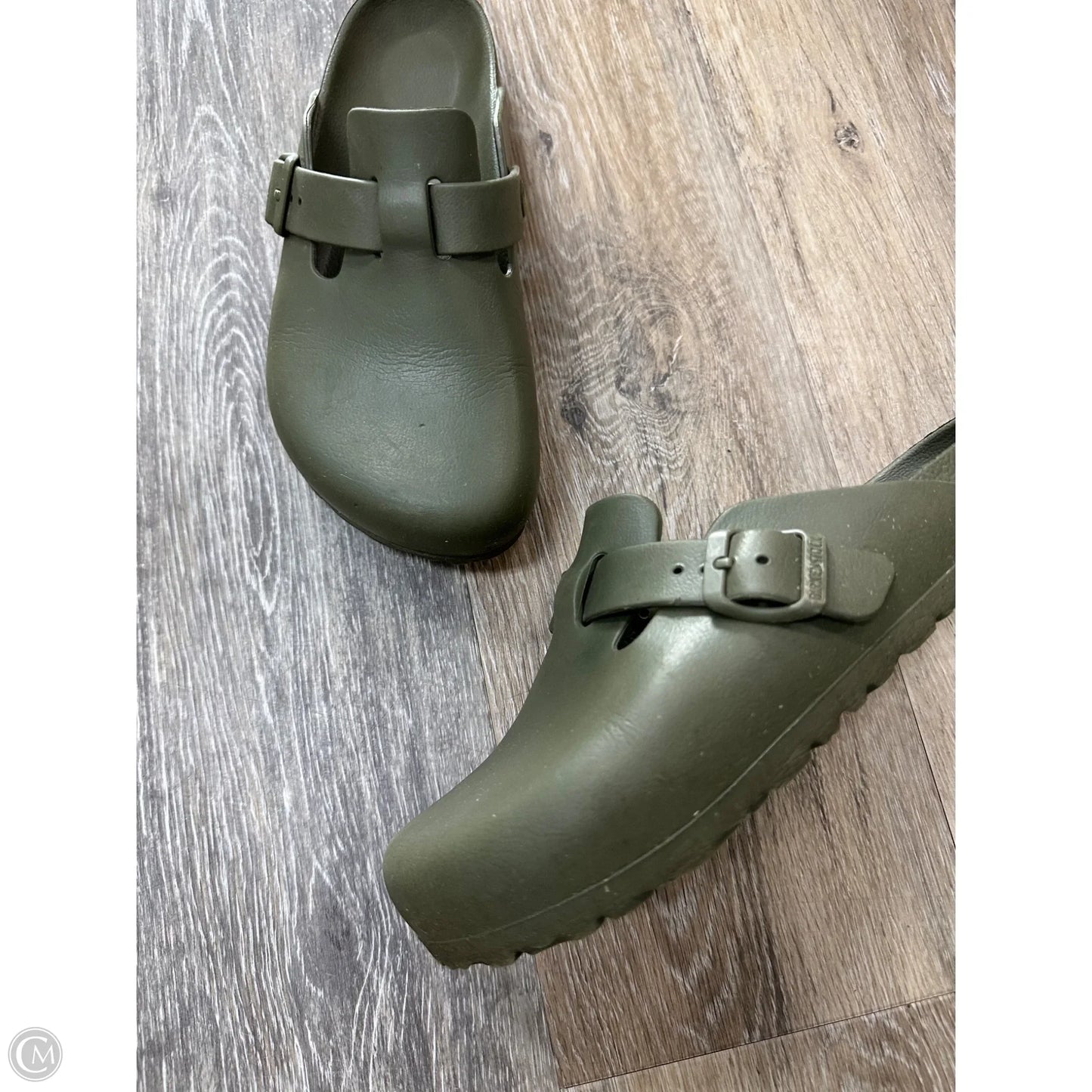 Shoes Flats By Birkenstock In Green, Size: 6.5
