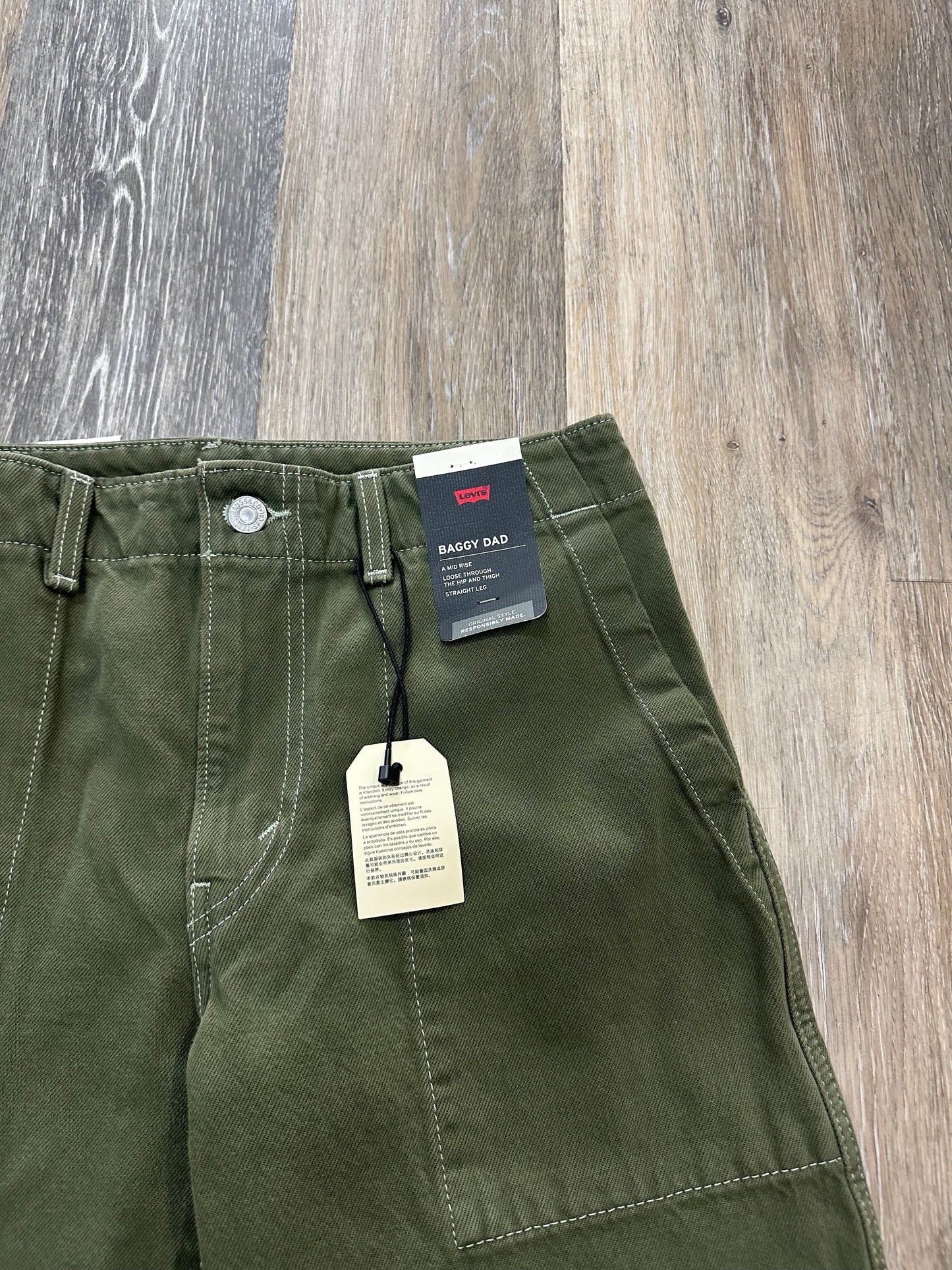 Pants Cargo & Utility By Levis In Green, Size: 2