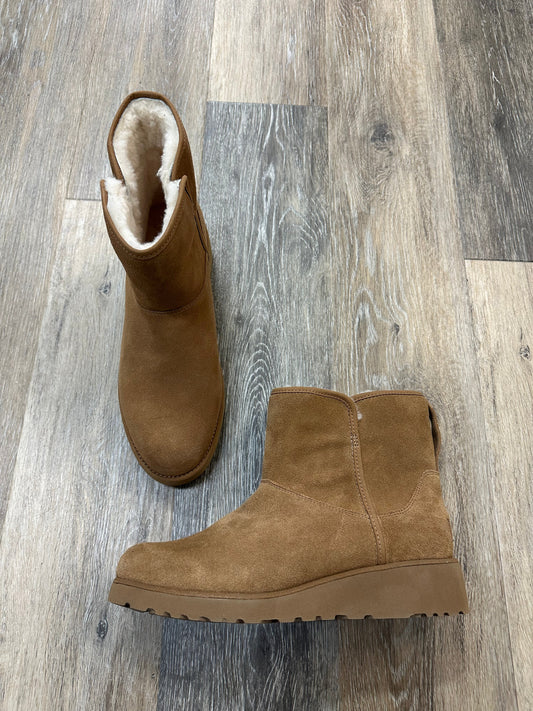 Boots Designer By Ugg In Brown, Size: 10