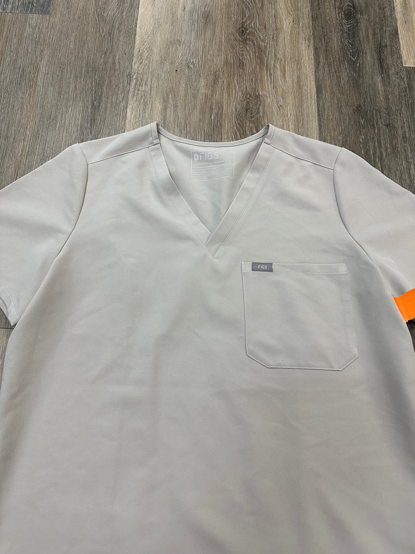 Scrub Top Short Sleeve By Figs In Tan, Size: L