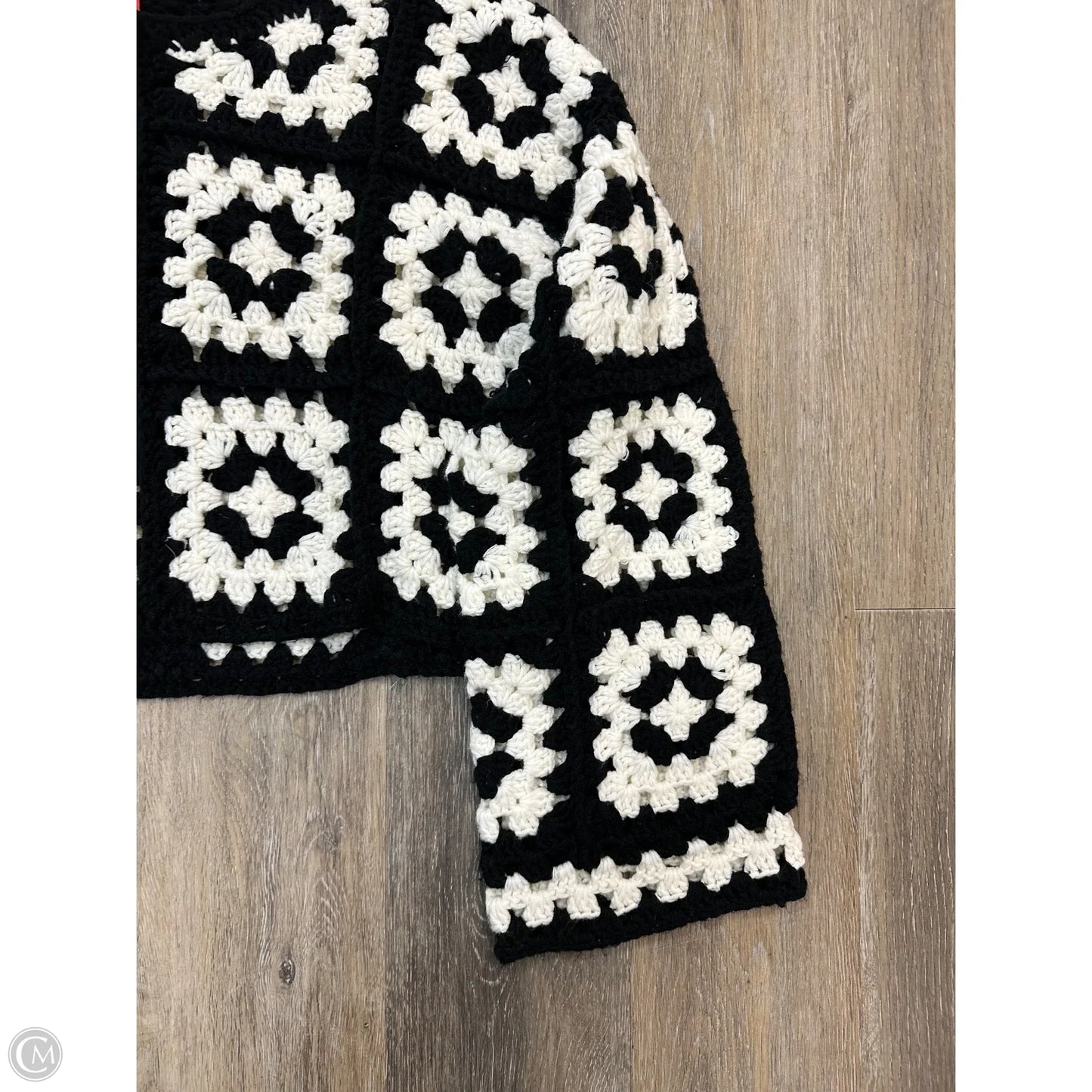 Sweater By Vestique In Black & White, Size: M