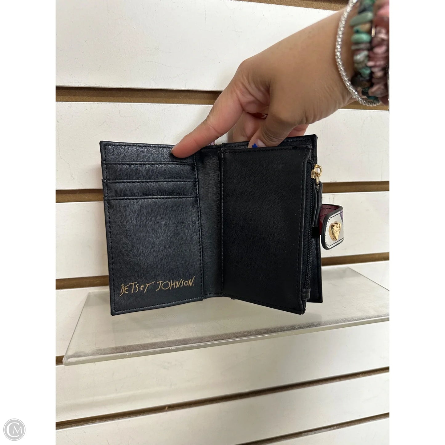 Wallet By Betsey Johnson, Size: Small