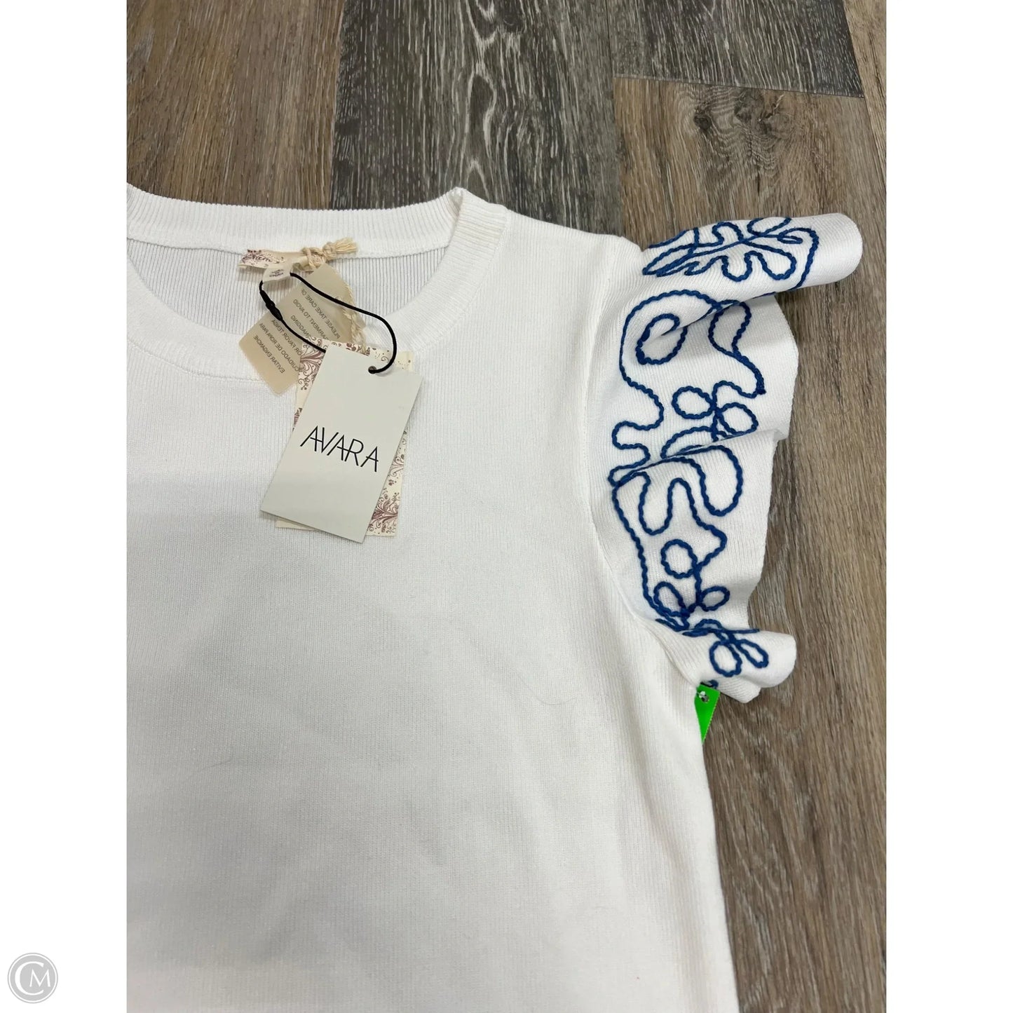 Top Short Sleeve By Hem & Thread In White, Size: M