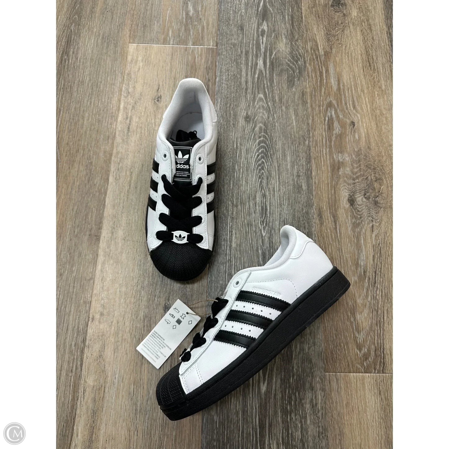 Shoes Sneakers By Adidas In Black & White, Size: 5.5