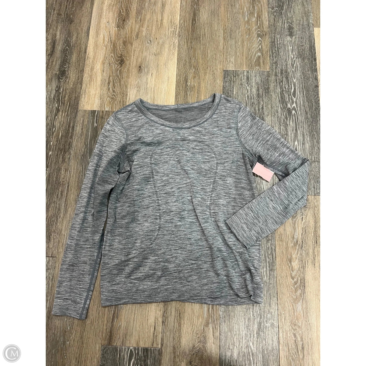 Athletic Top Long Sleeve Collar By Lululemon In Grey, Size: 6