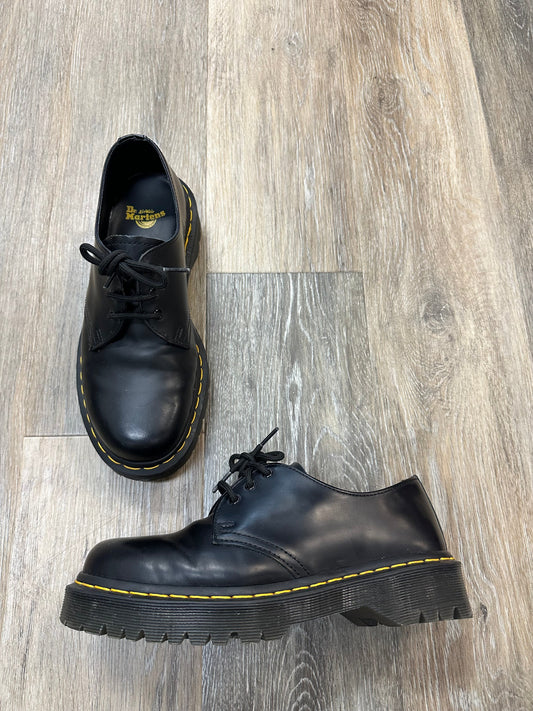 Shoes Flats By Dr Martens In Black, Size: 8