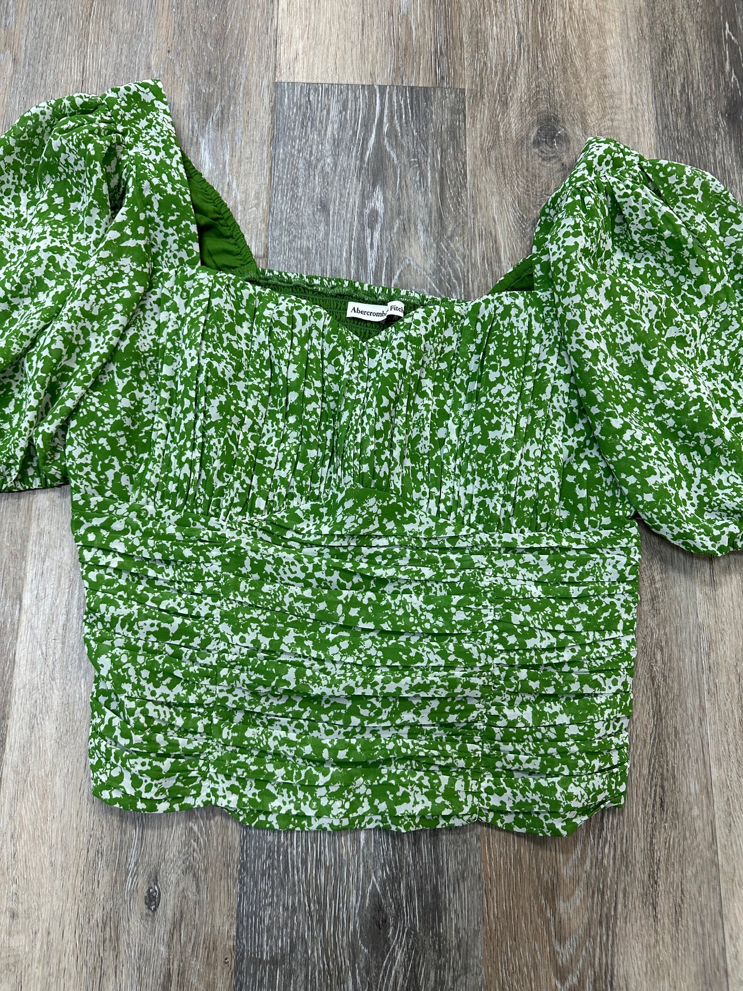 Blouse Short Sleeve By Abercrombie And Fitch In Green, Size: L