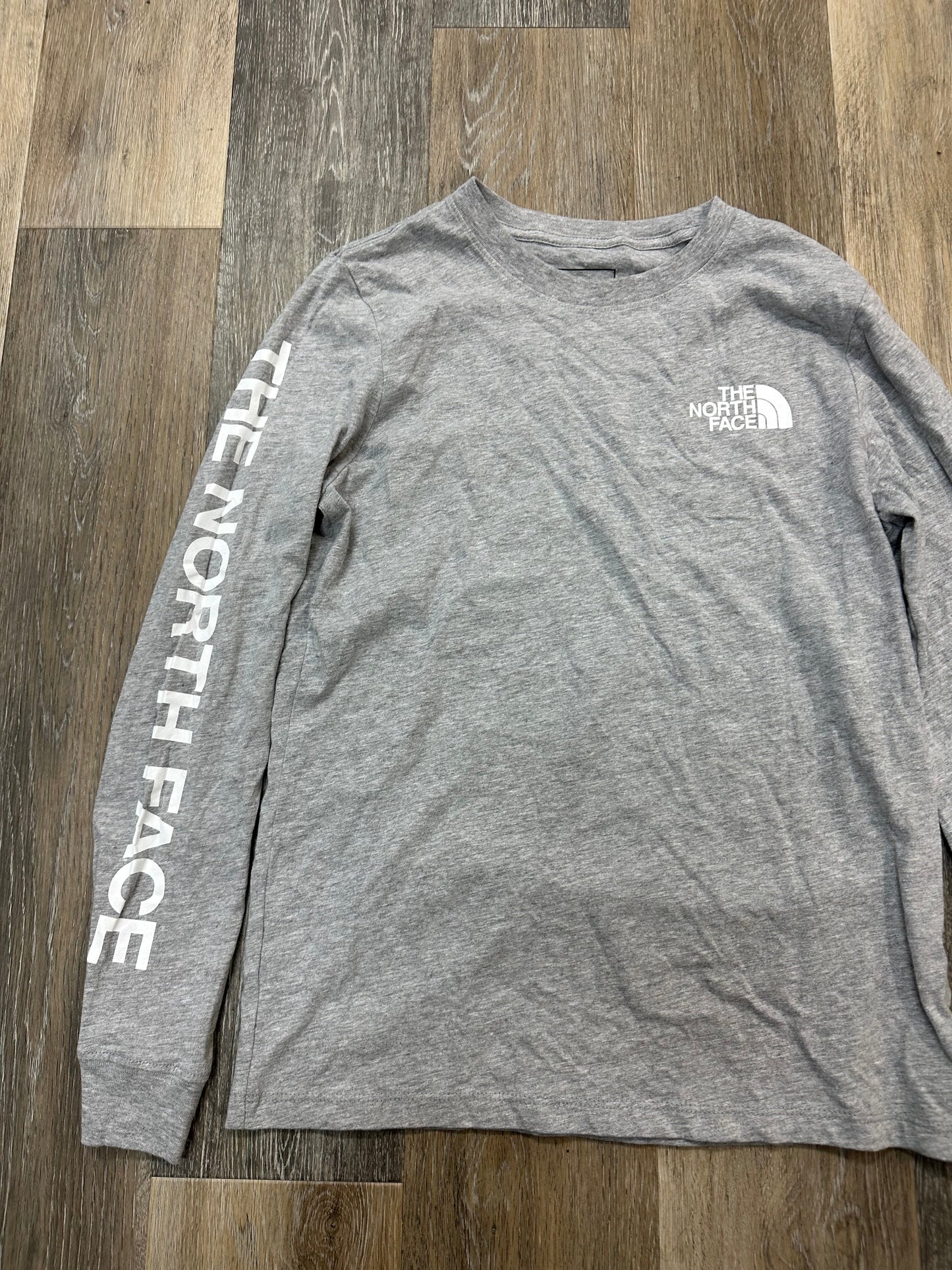 Athletic Top Long Sleeve Crewneck By The North Face In Grey, Size: S